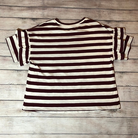 Universal Thread Ruffle Sleeve Striped Top Size M - Picture 6 of 7